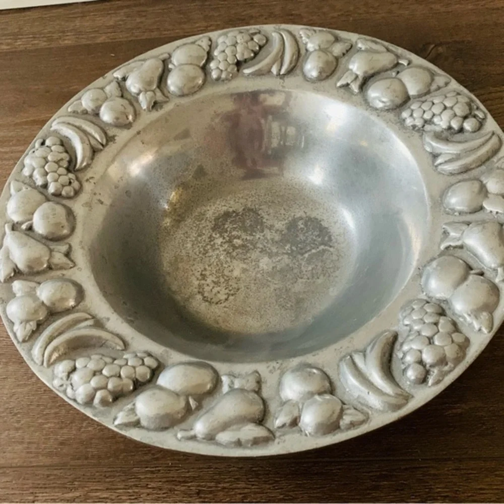 Vintage large aluminum bowl